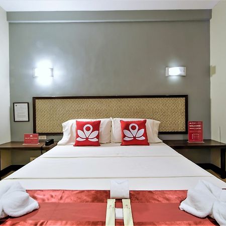 Zen Rooms Basic Aurora باساي المظهر الخارجي الصورة