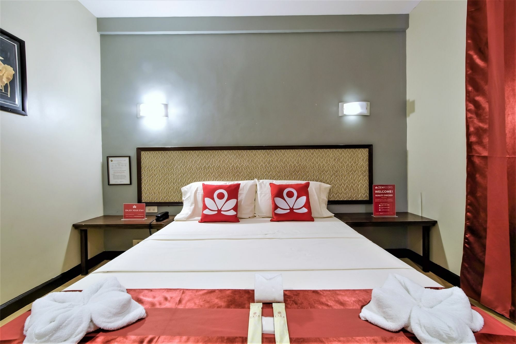 Zen Rooms Basic Aurora باساي المظهر الخارجي الصورة